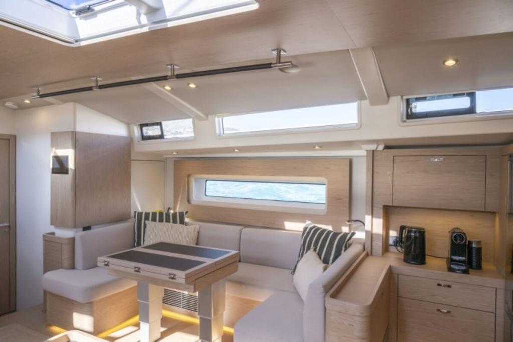 Beneteau Oceanis Yacht 60