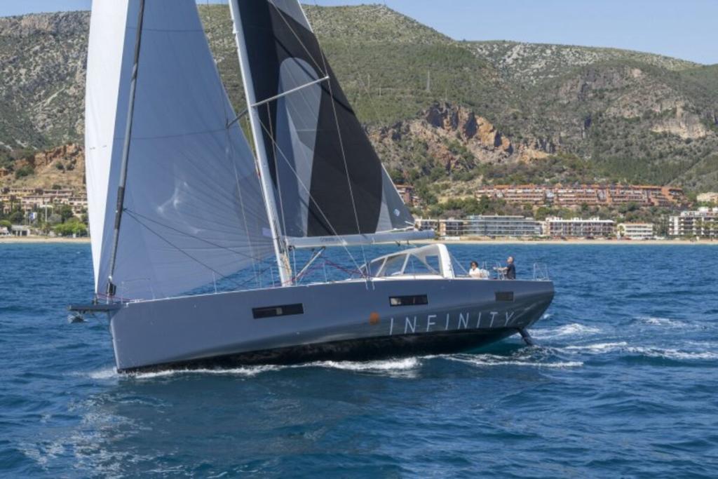 Beneteau Oceanis Yacht 60