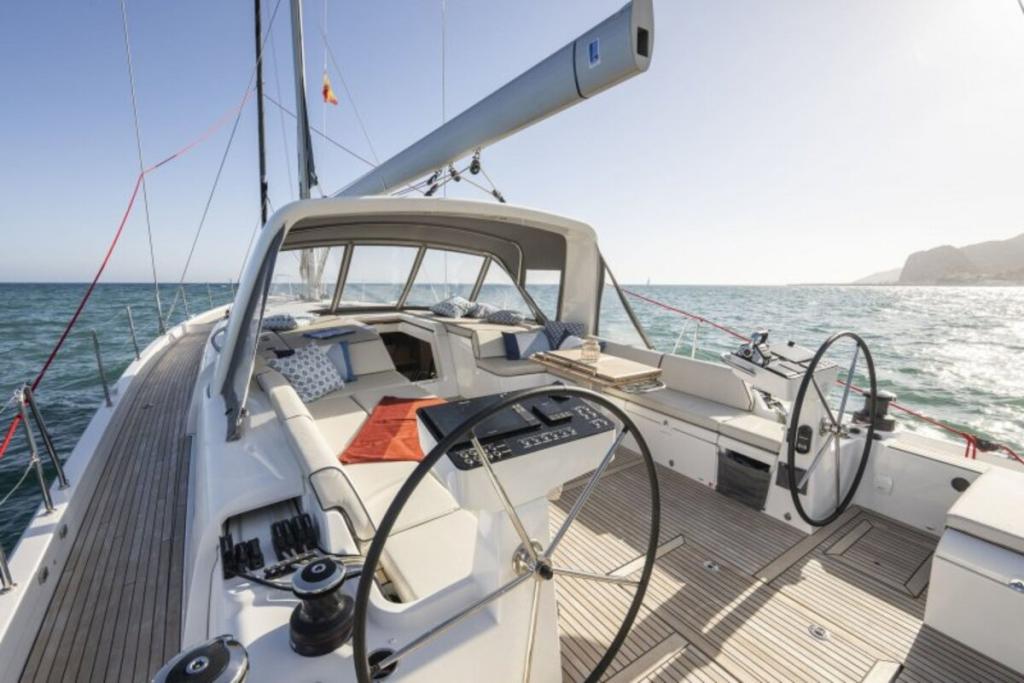 Beneteau Oceanis Yacht 60