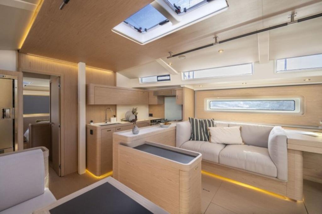 Beneteau Oceanis Yacht 60