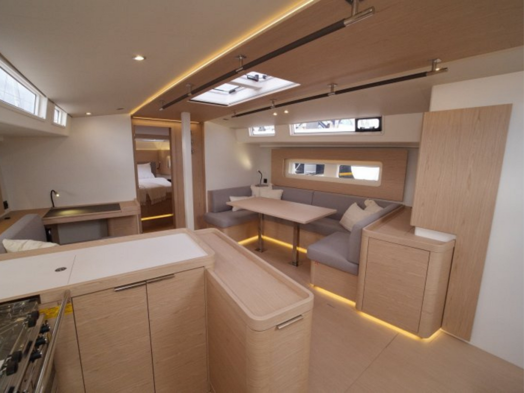 Beneteau Oceanis Yacht 54