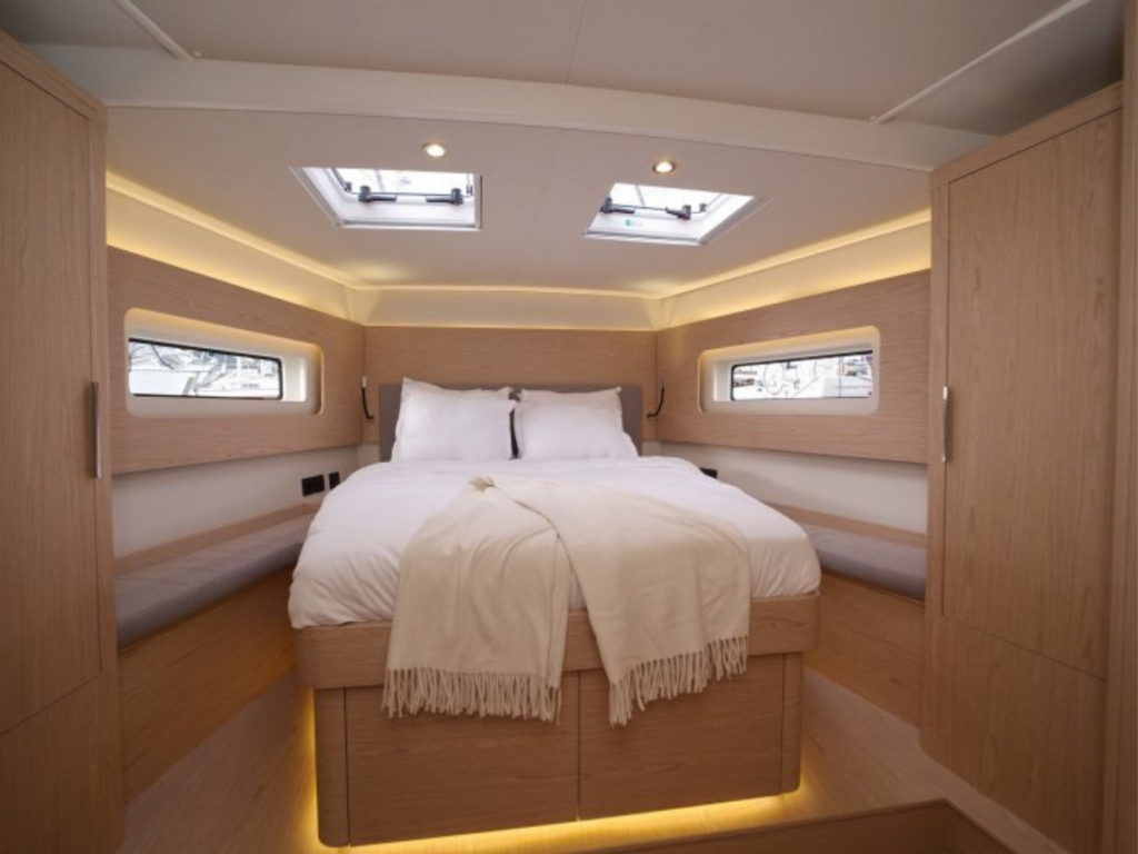 Beneteau Oceanis Yacht 54