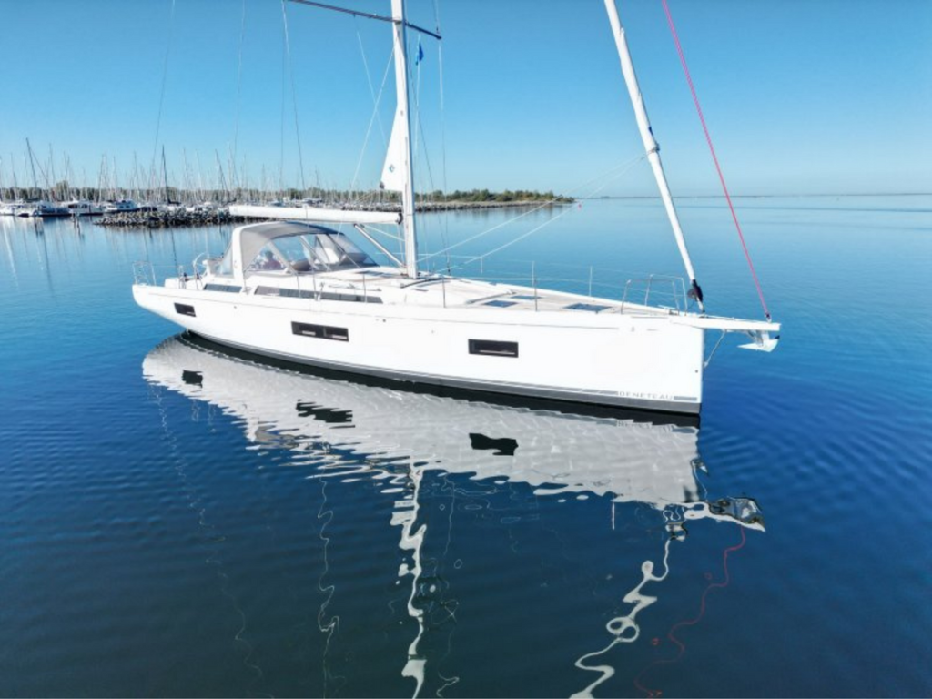 Beneteau Oceanis Yacht 54